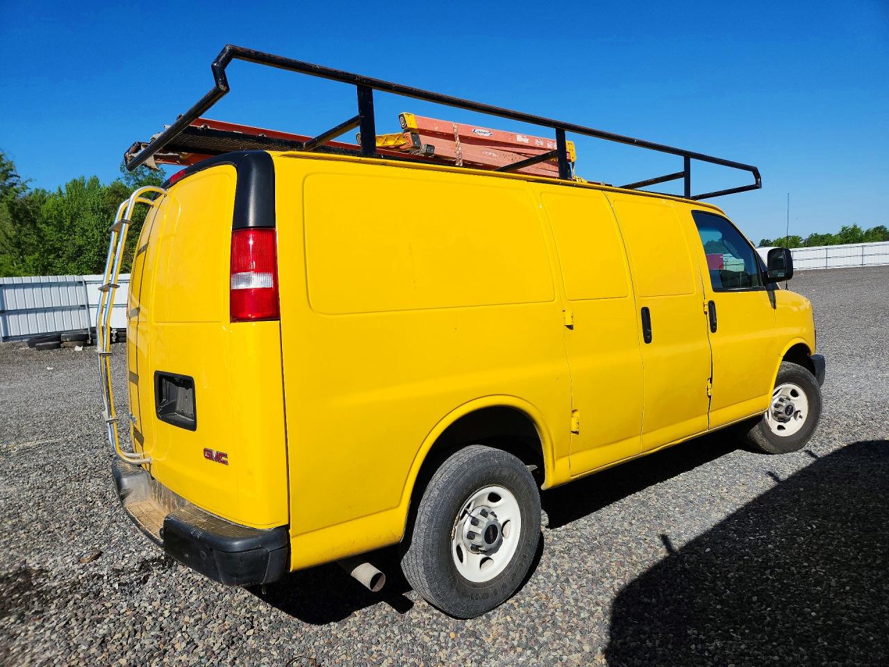 GMC Savana G2500