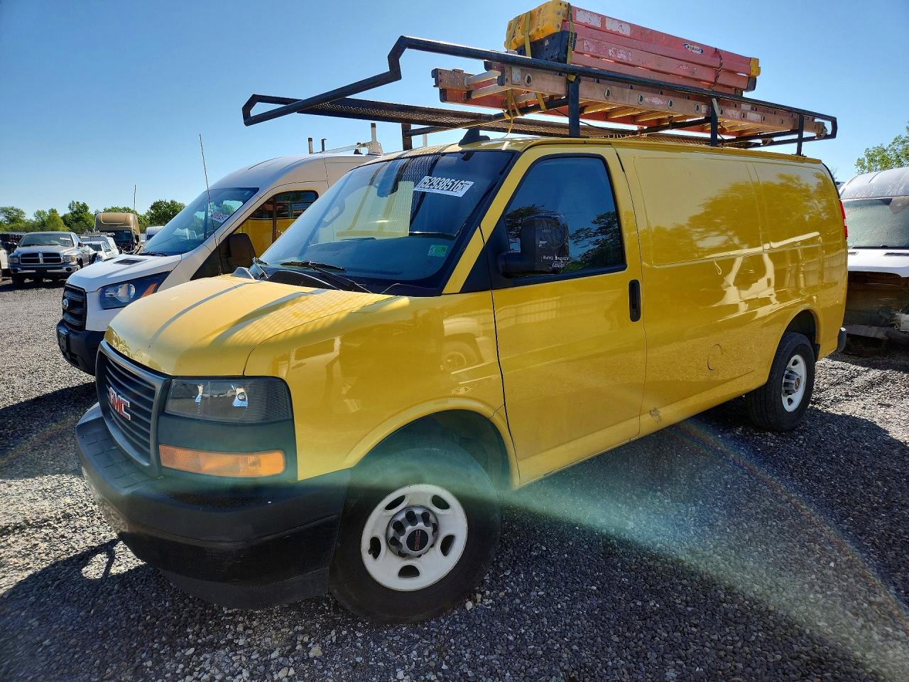 Salvage GMC Savana Image