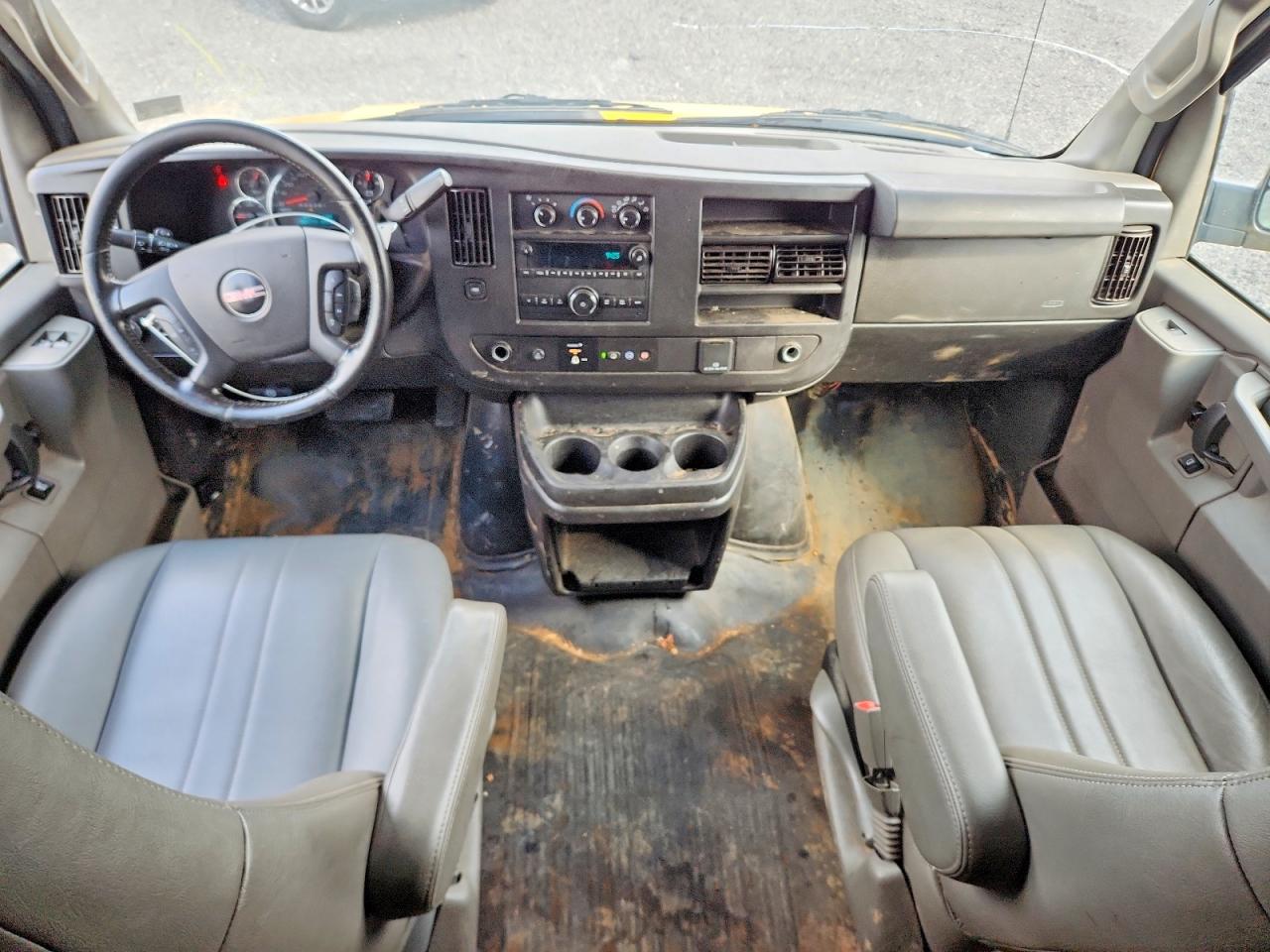 GMC Savana G2500