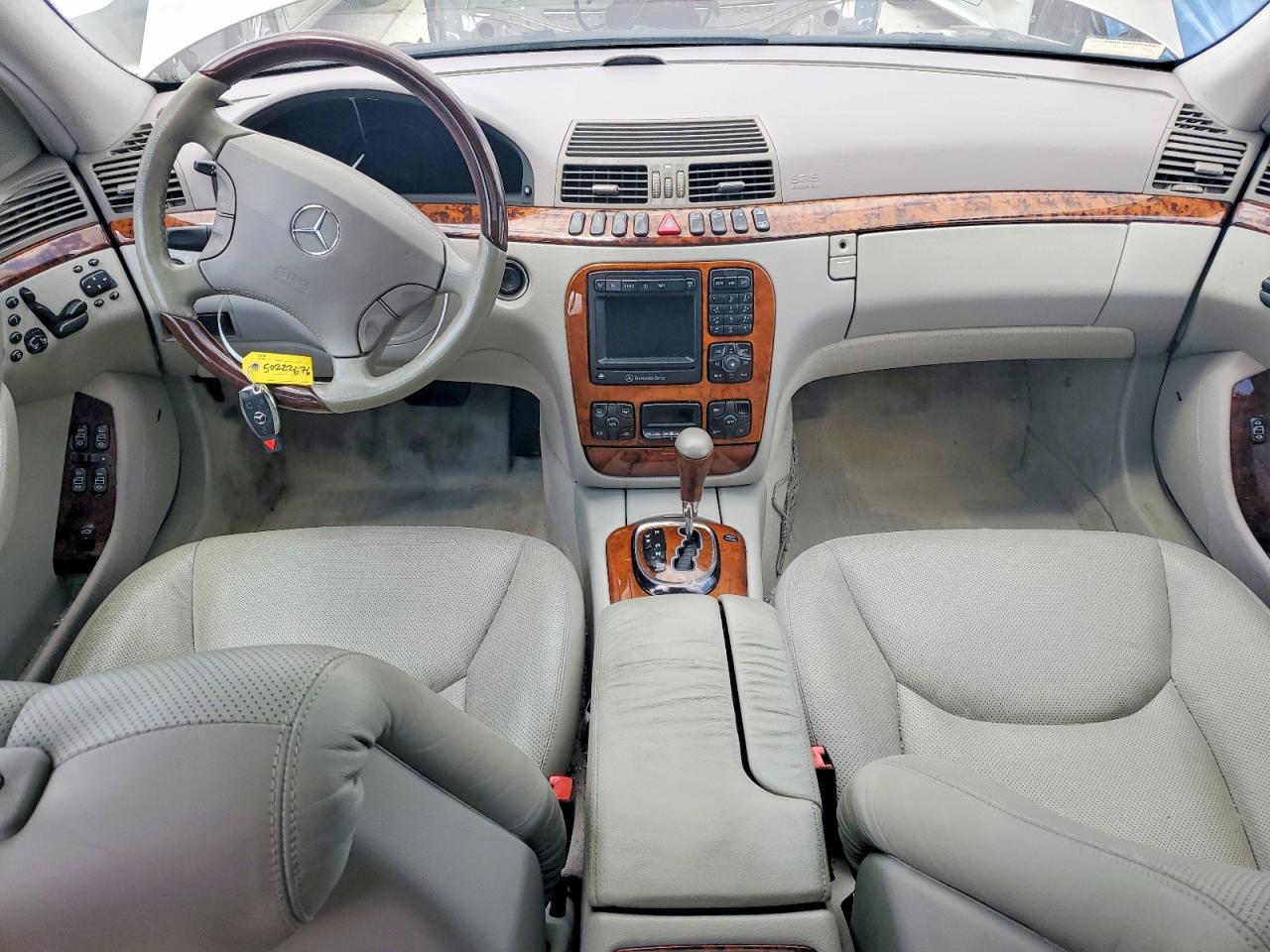 Mercedes-Benz S-Class 500