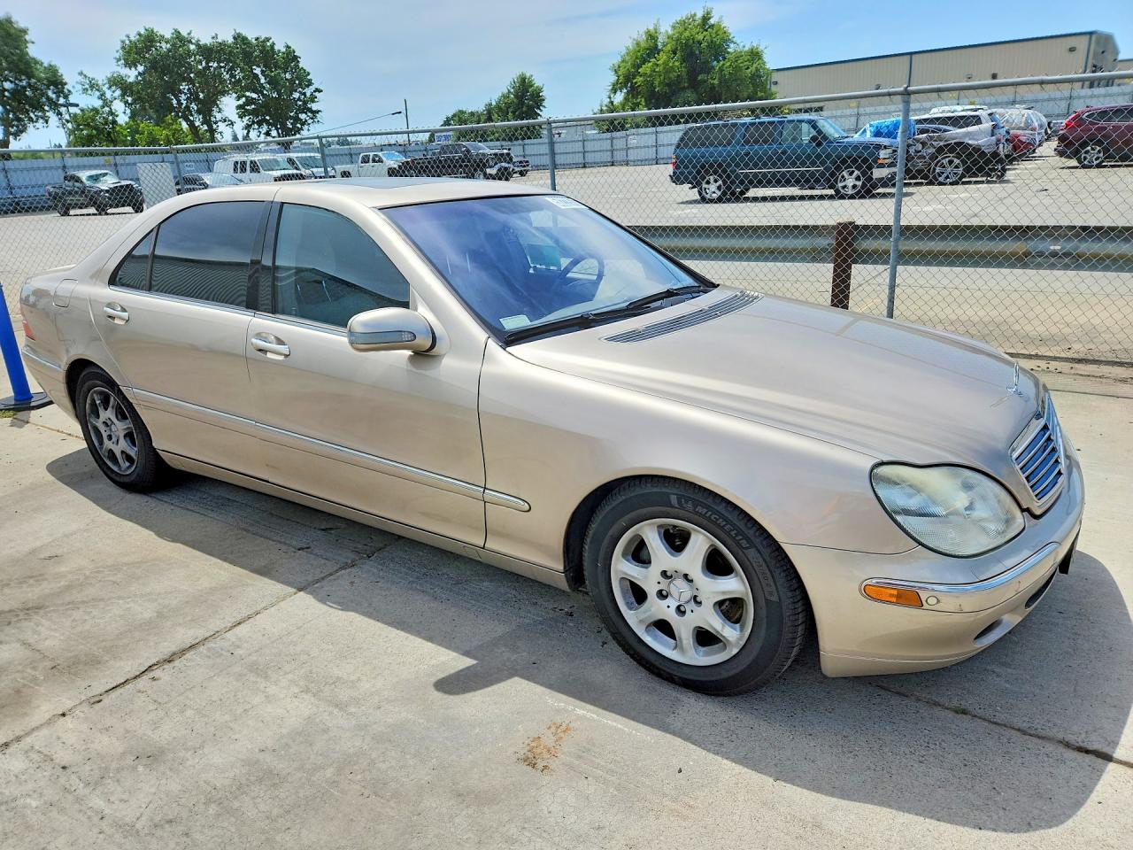 Mercedes-Benz S-Class 500