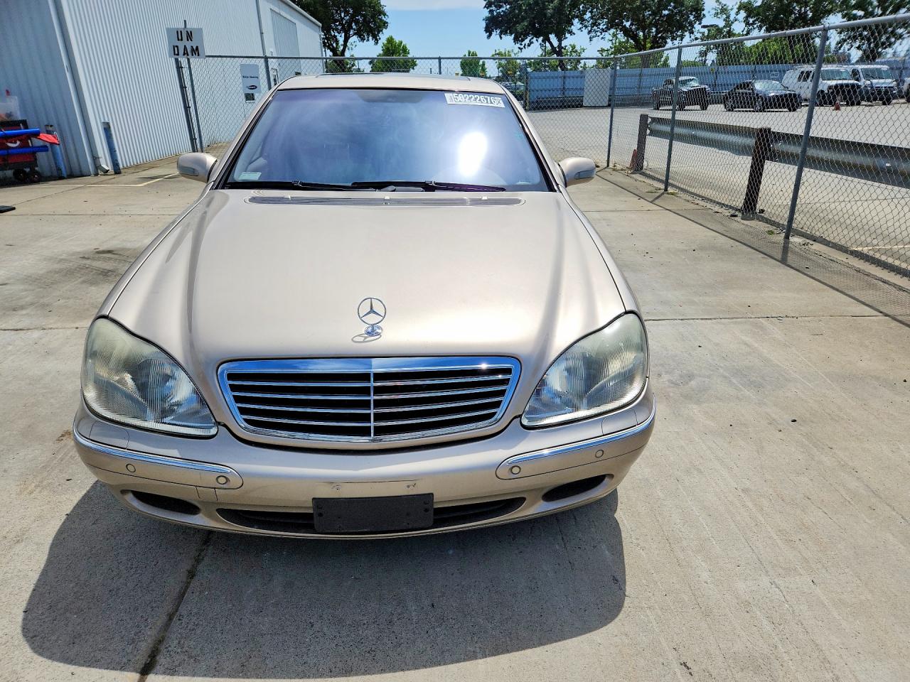 Mercedes-Benz S-Class 500