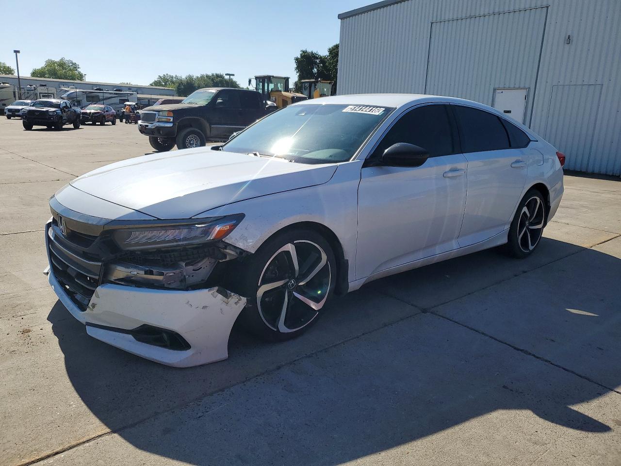 Salvage Honda Accord Image