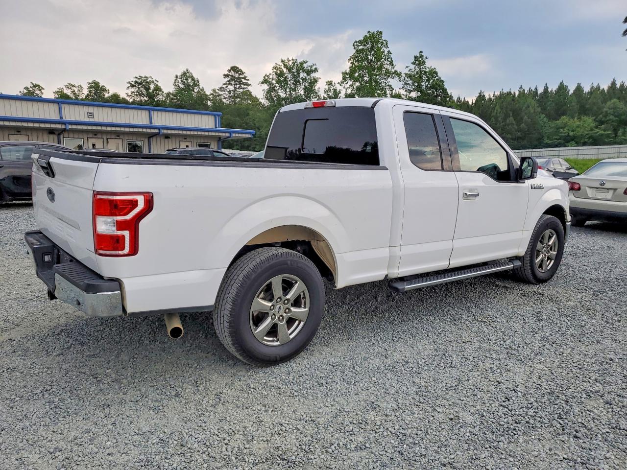 Ford F-150 Super Cab