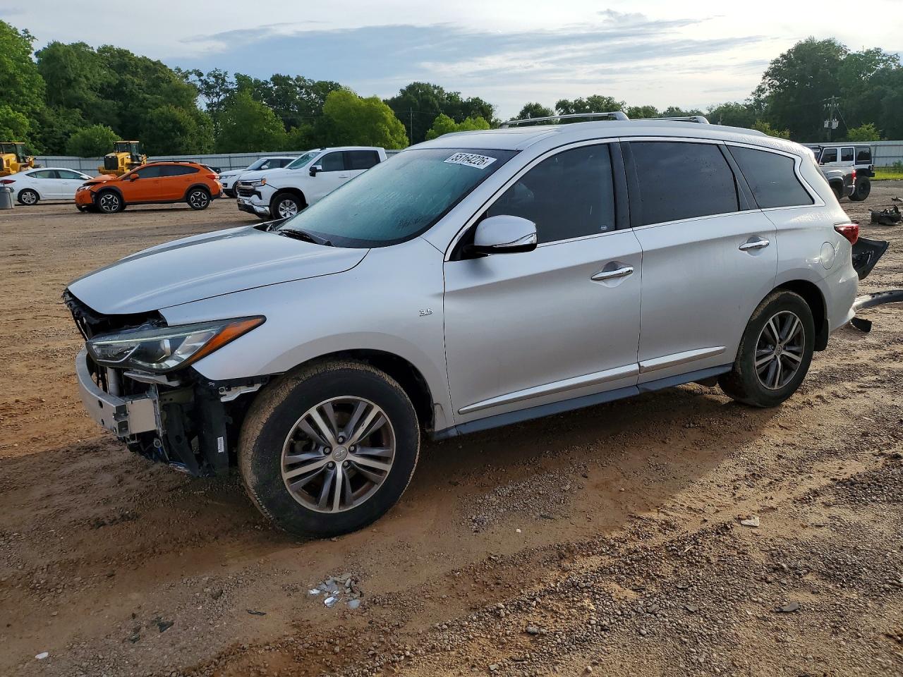 Salvage INFINITI Qx Image
