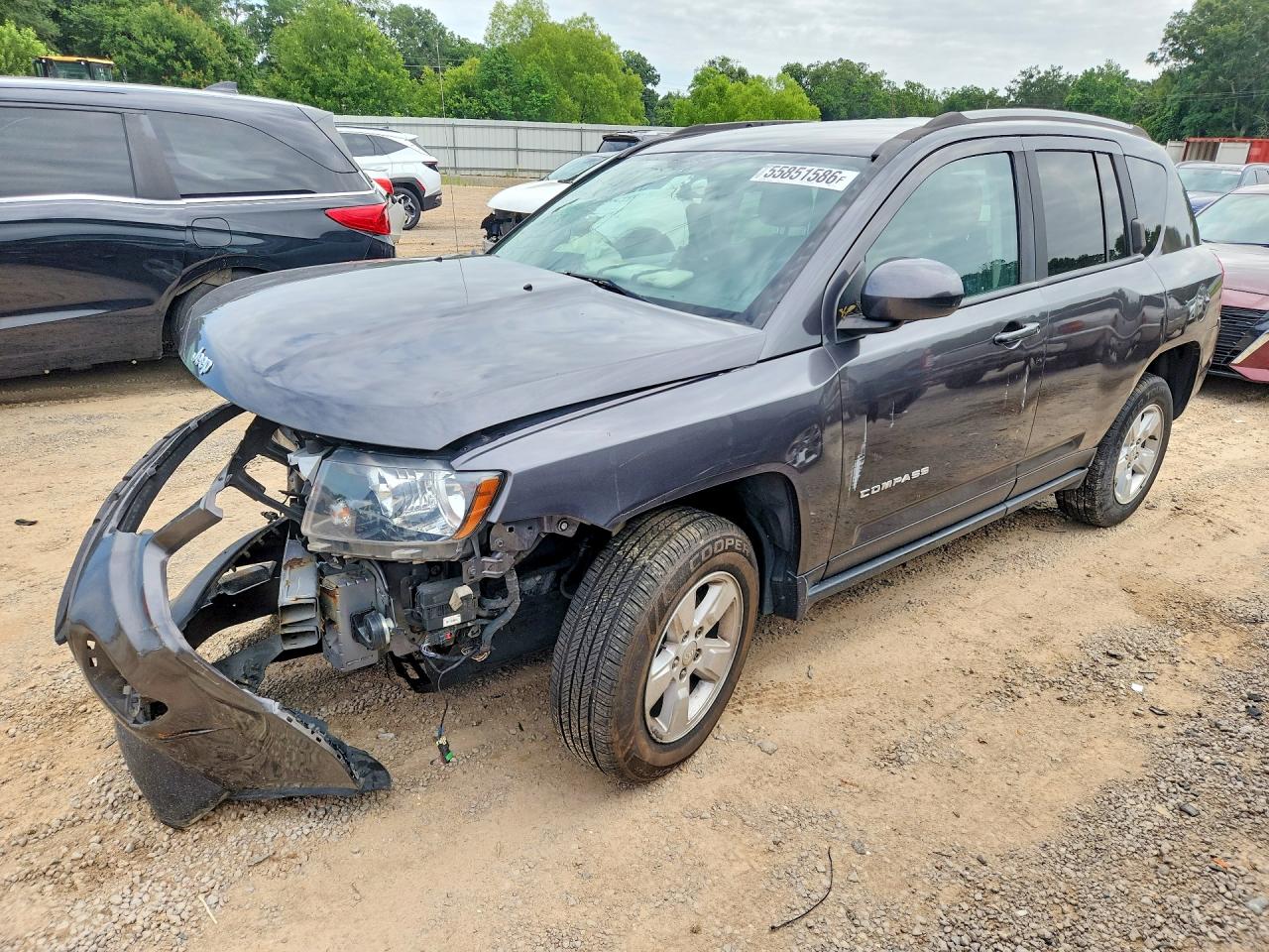 Salvage Jeep Compass Image