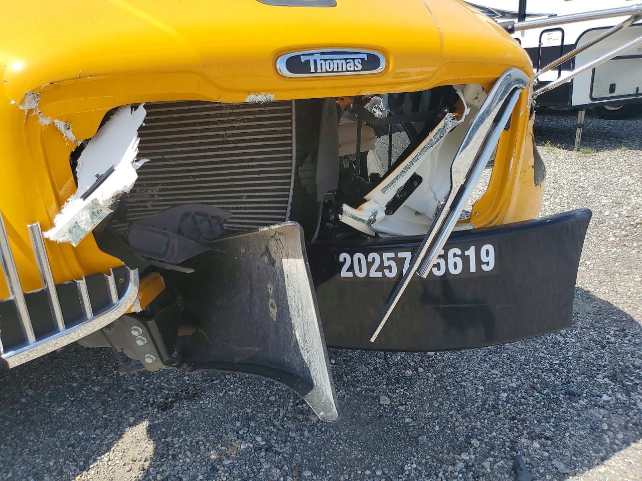 Freightliner Chassis B2b