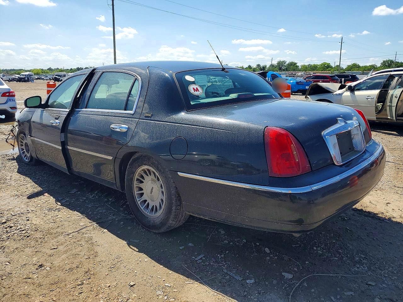 Lincoln Towncar Cartier L