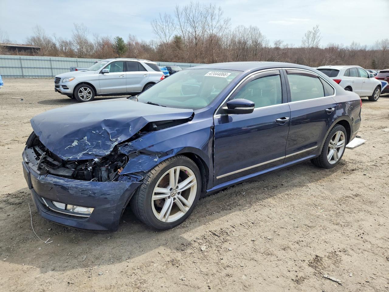 Salvage Volkswagen Passat Image