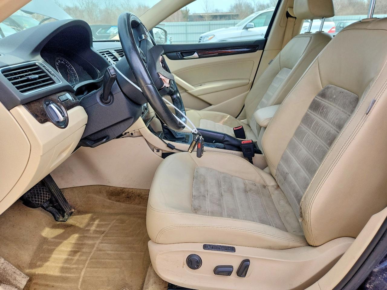 Volkswagen Passat Sel
