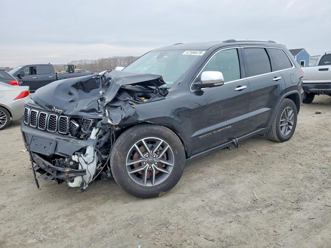 Salvage Jeep Grand Cherokee Image