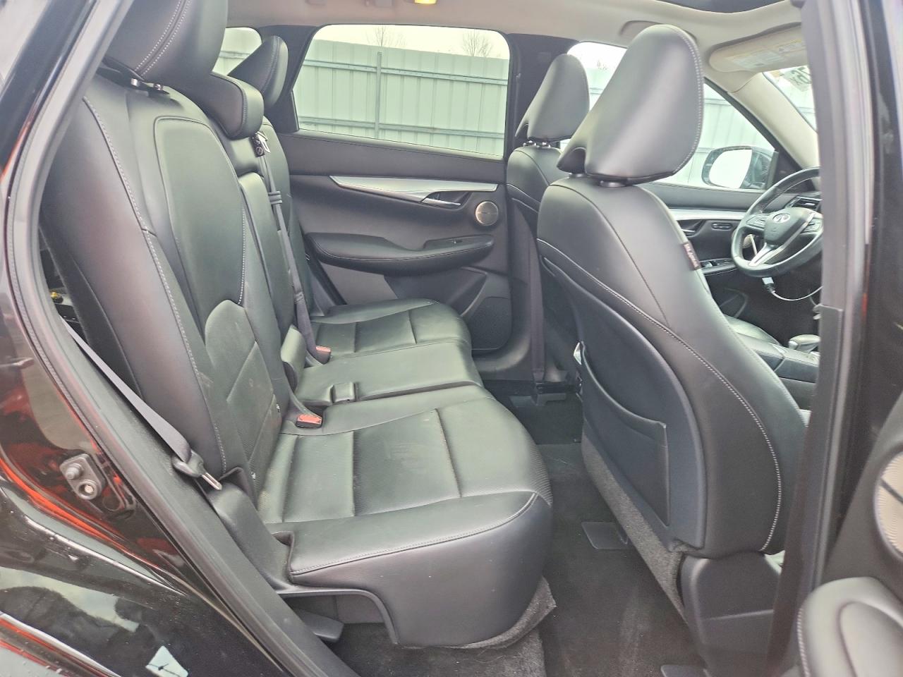 INFINITI Qx Essential