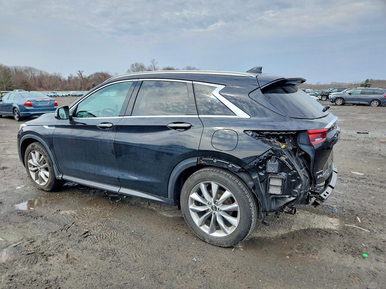 INFINITI Qx Essential