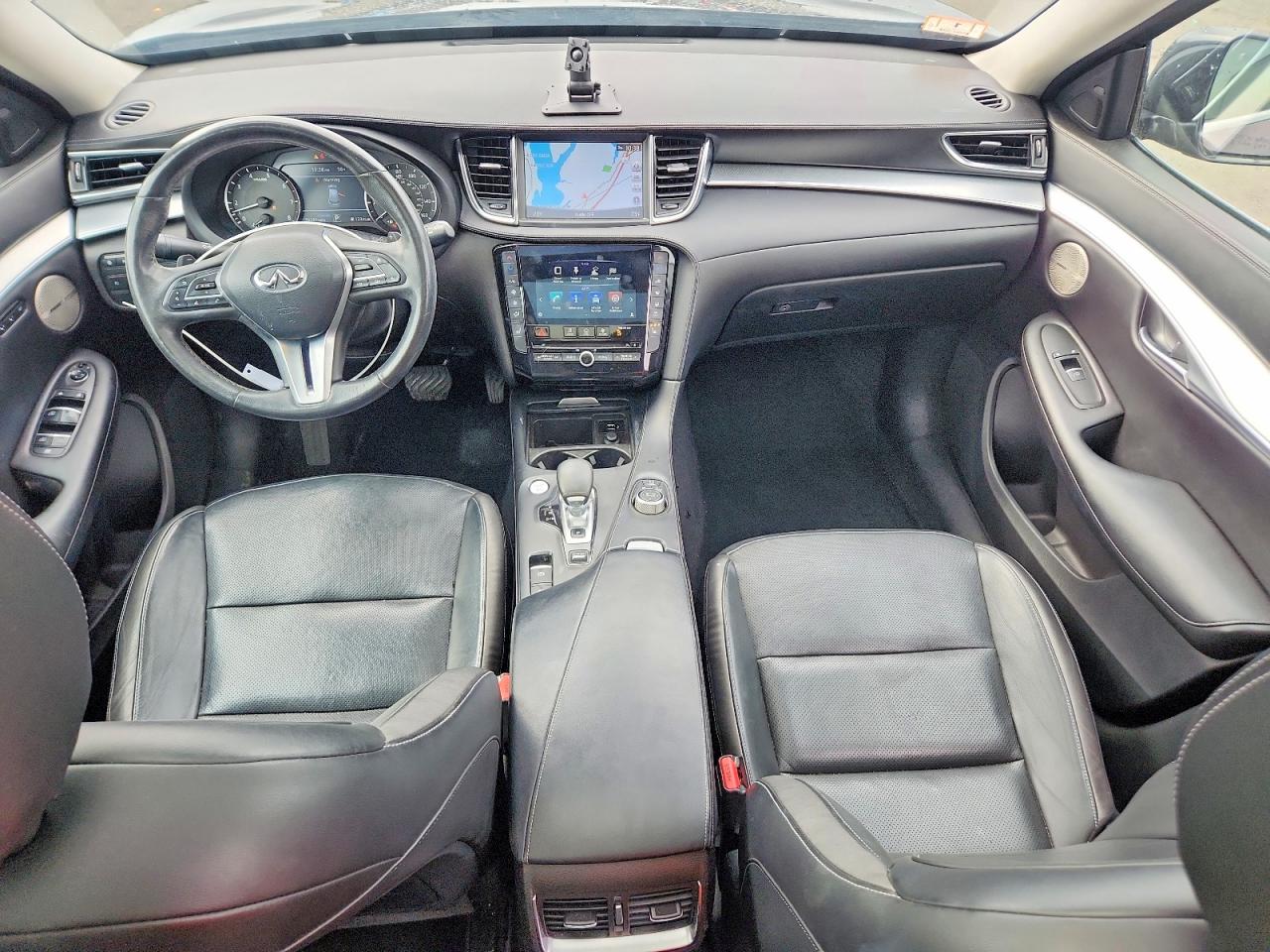 INFINITI Qx Essential