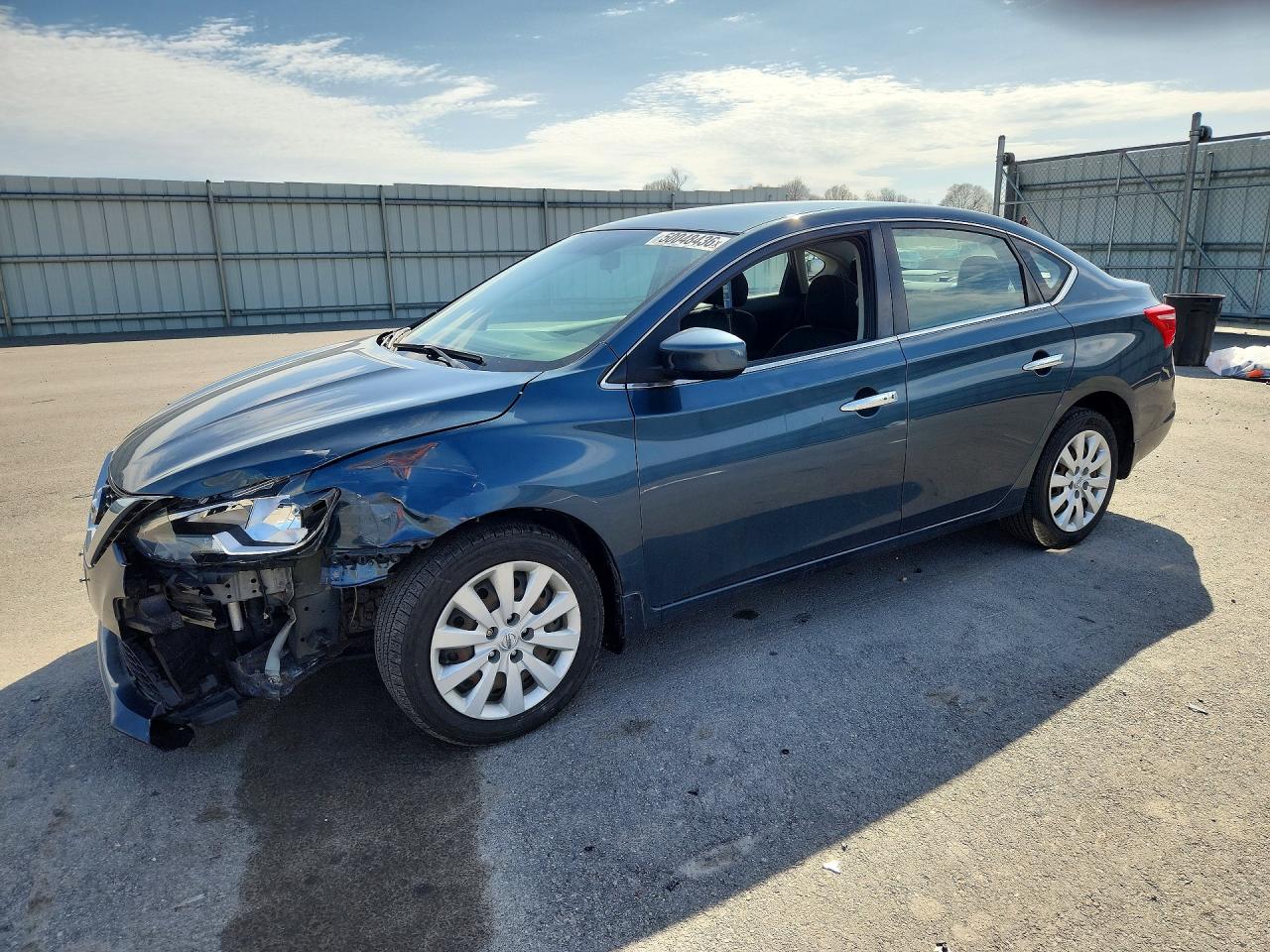 Salvage Nissan Sentra Image