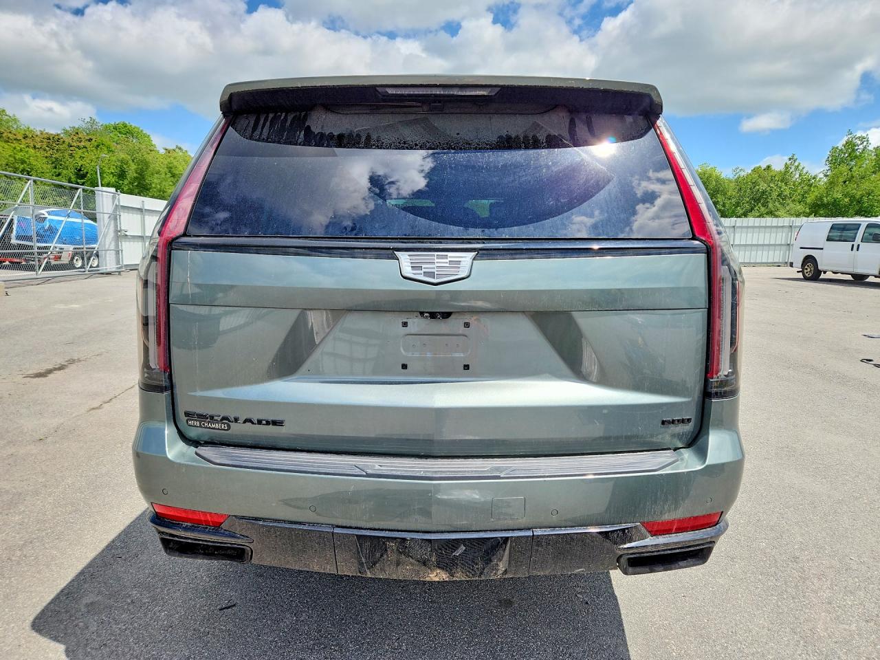 Cadillac Escalade Esv Sport