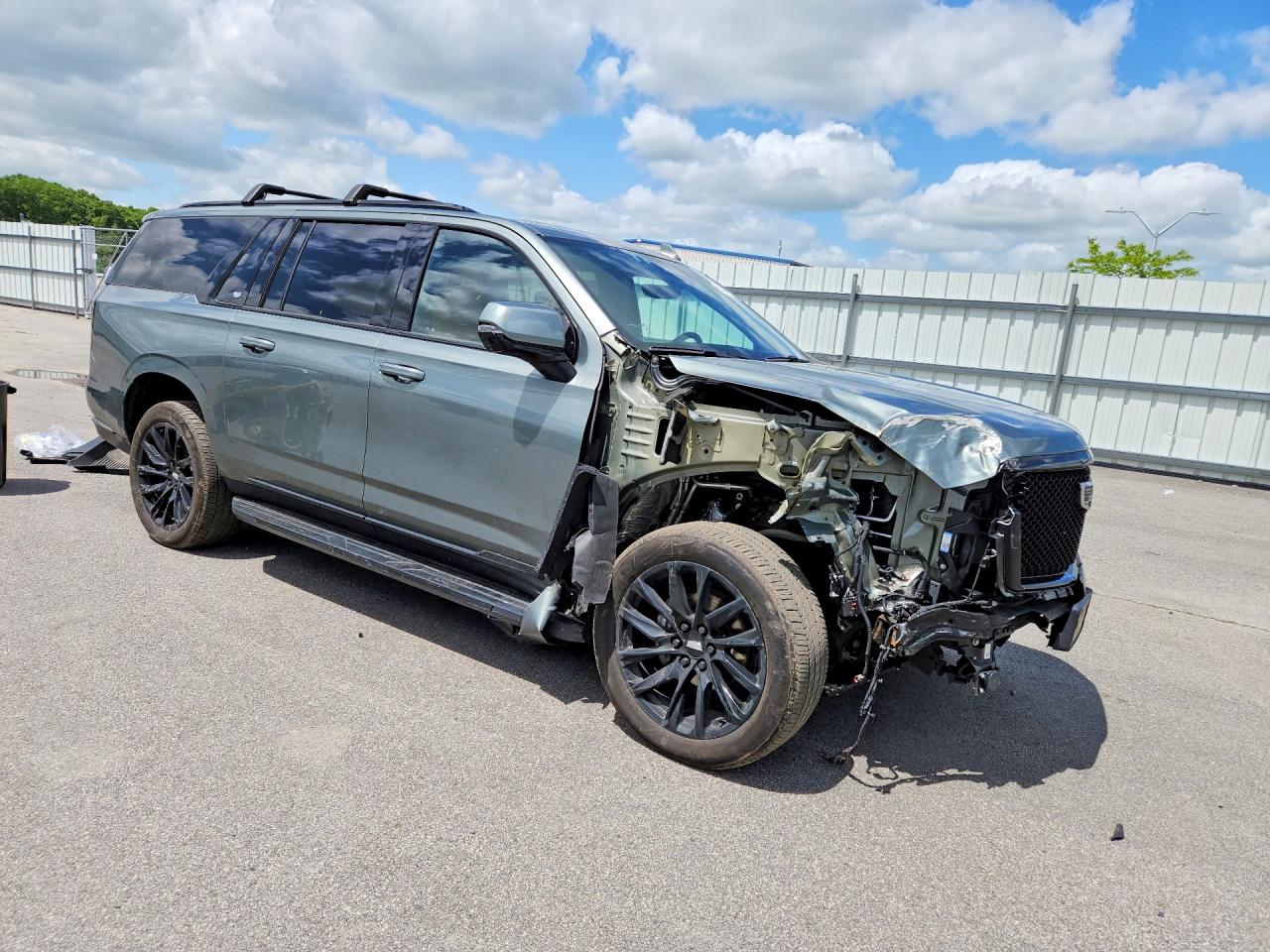 Cadillac Escalade Esv Sport