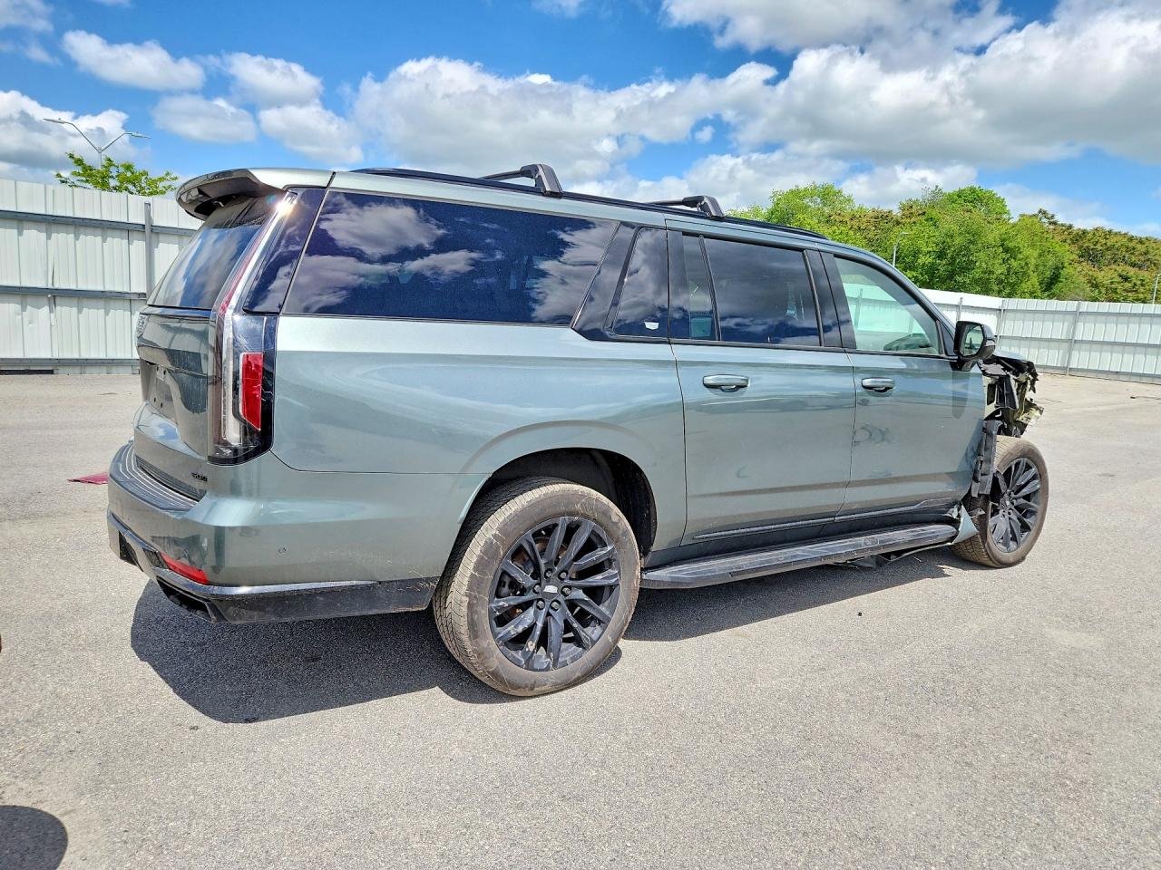 Cadillac Escalade Esv Sport