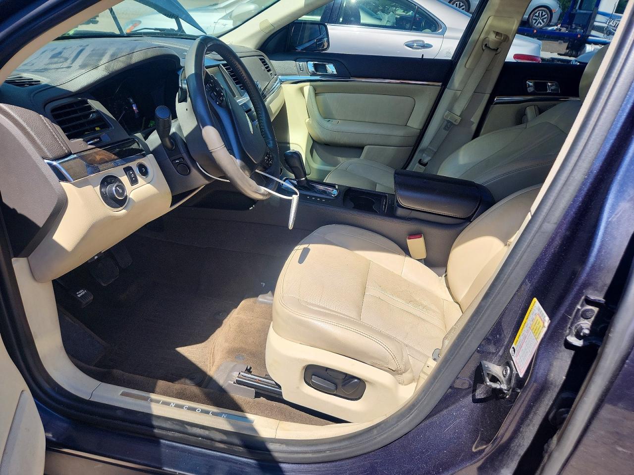 Lincoln MKS