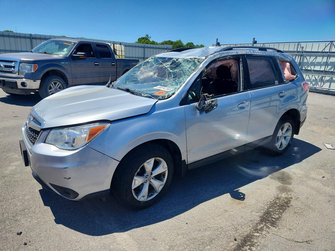 Salvage Subaru Forester Image