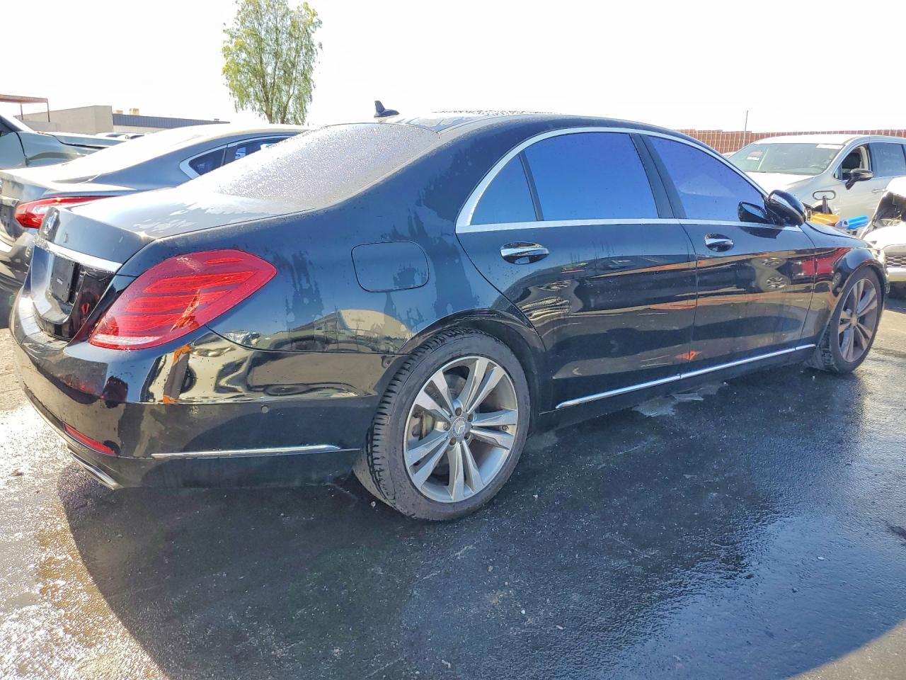 Mercedes-Benz S-Class 550