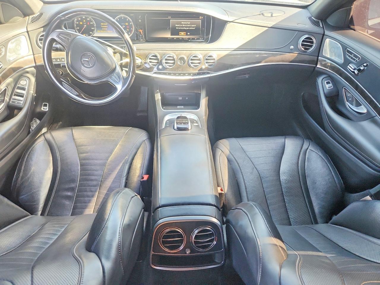Mercedes-Benz S-Class 550