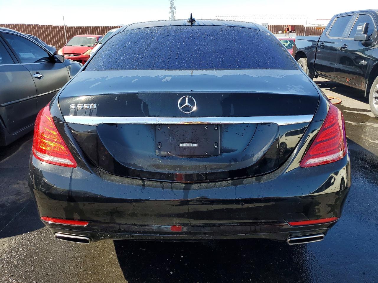 Mercedes-Benz S-Class 550