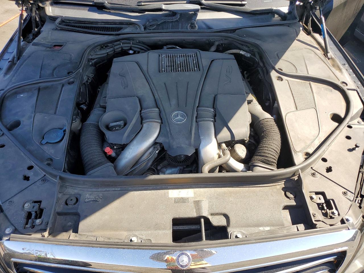 Mercedes-Benz S-Class 550