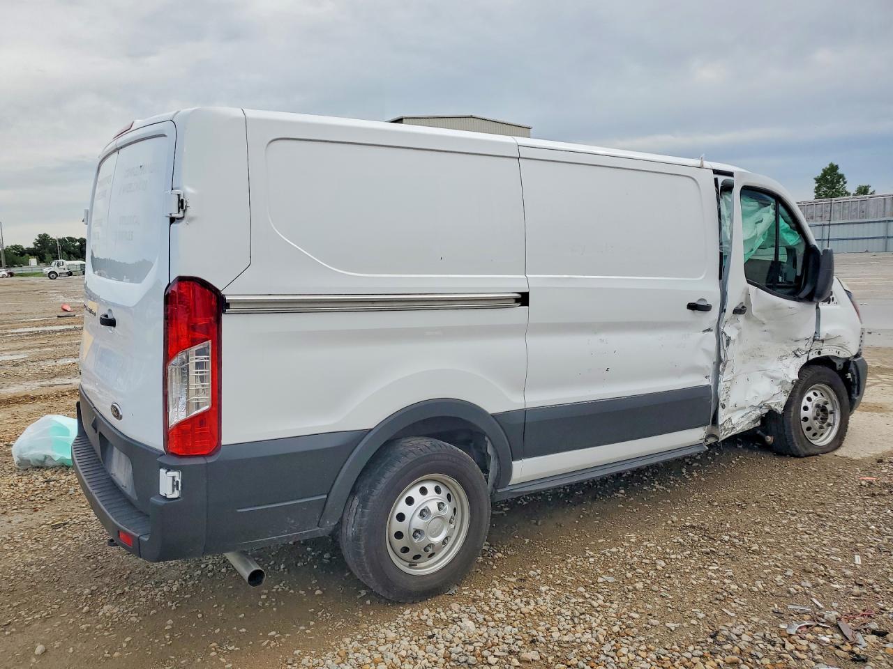 Ford Transit T-150