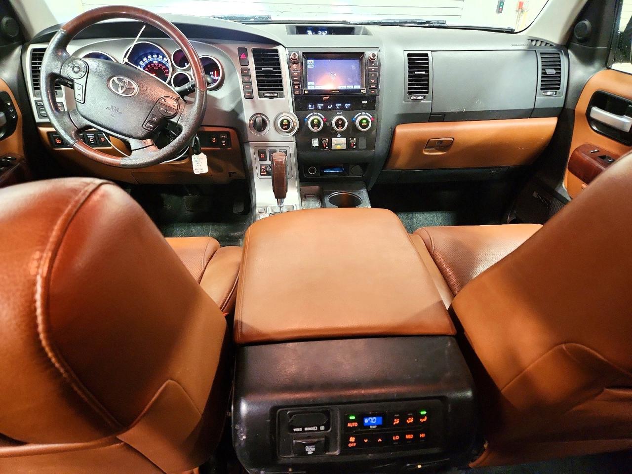 Toyota Sequoia Platinum
