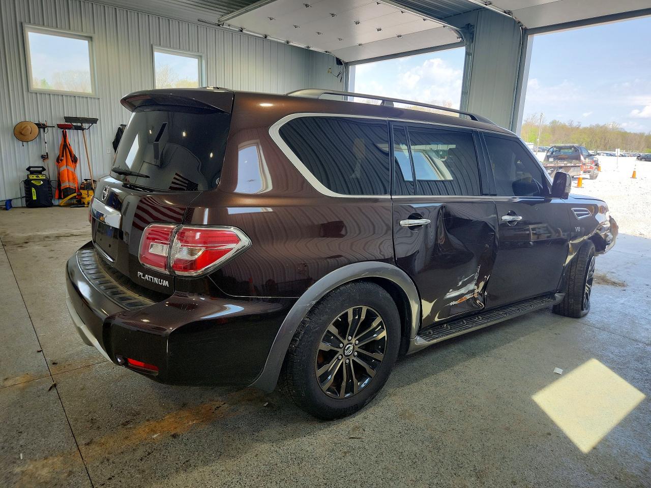 Nissan Armada Platinum