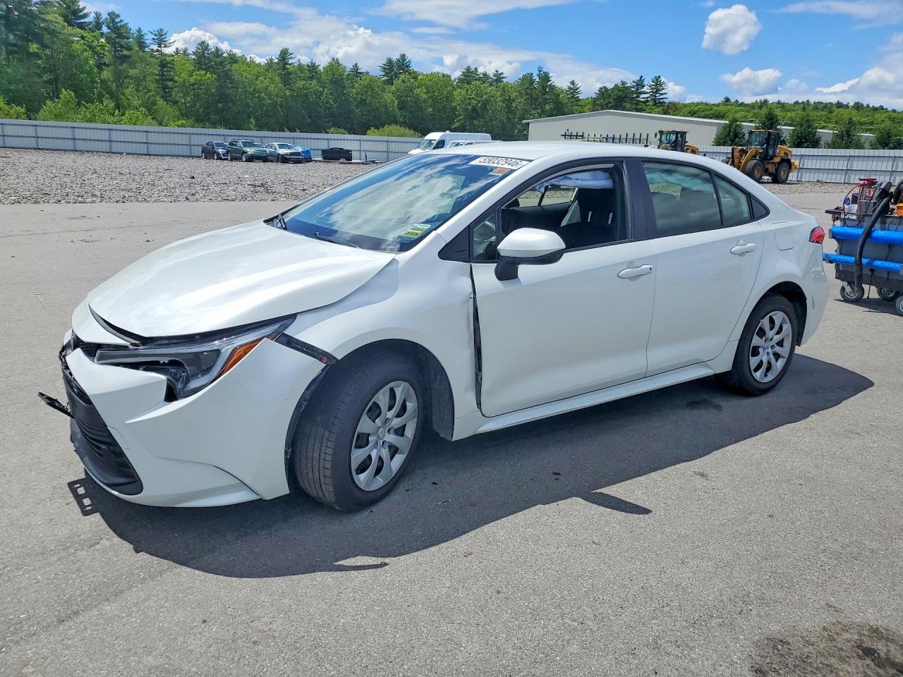 Salvage Toyota Corolla Image