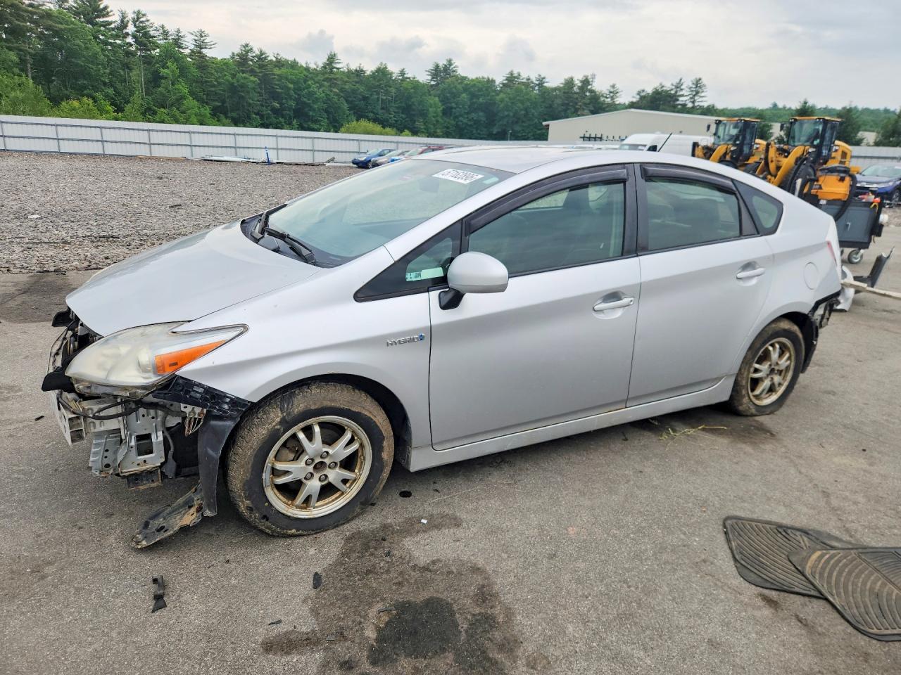 Salvage Toyota Prius Image