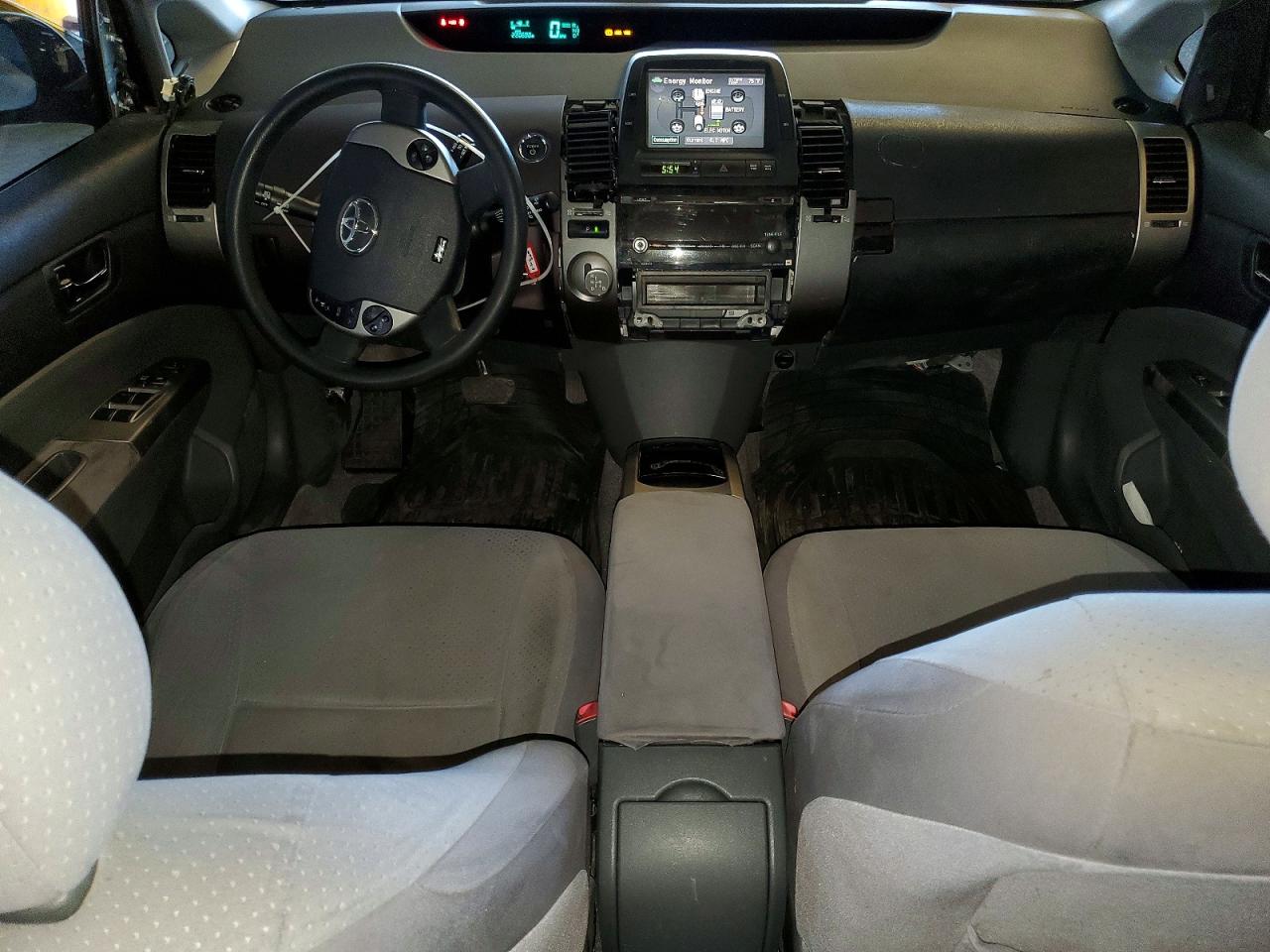 Toyota Prius Base