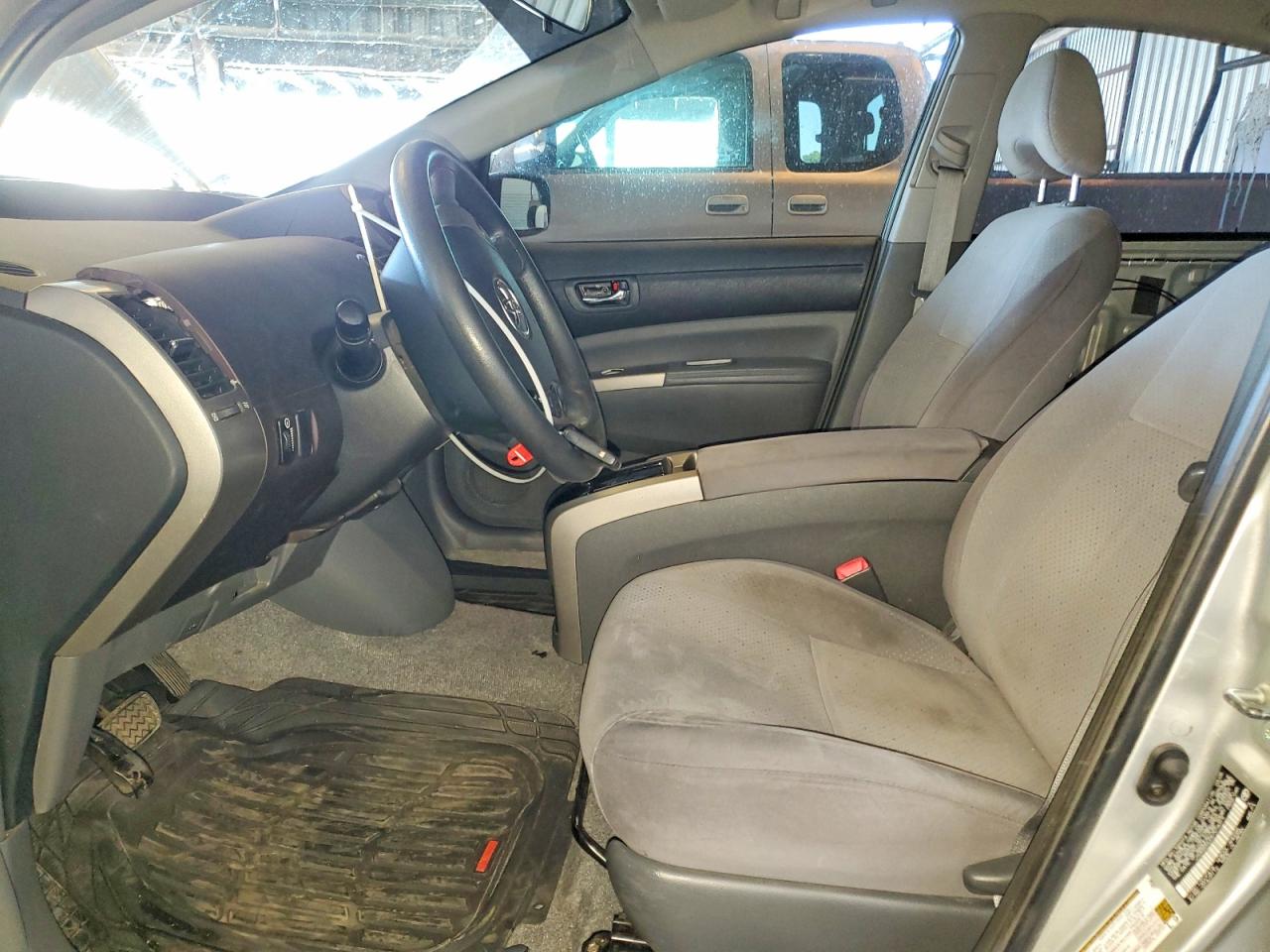 Toyota Prius Base