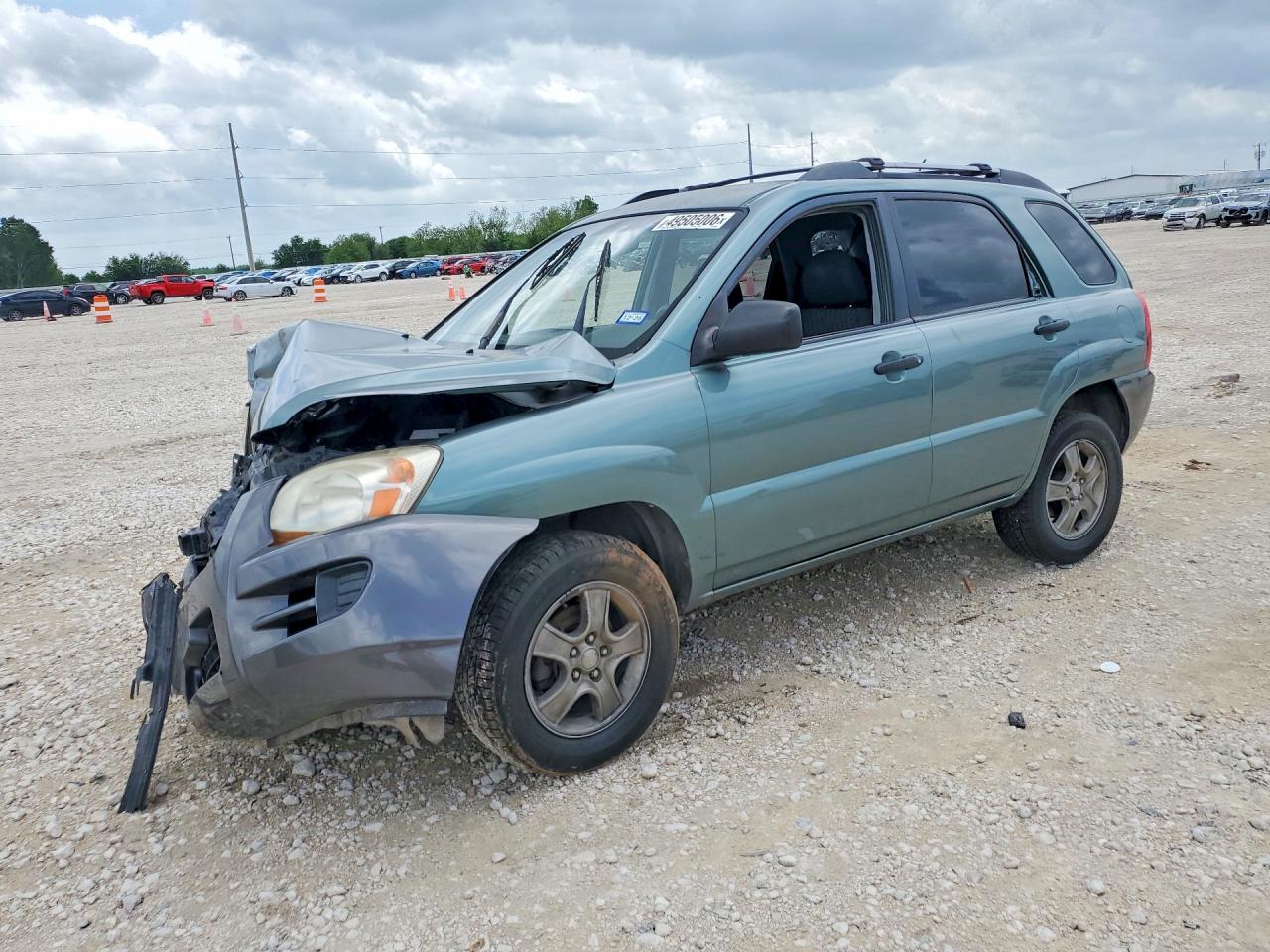 Salvage Kia Sportage Image
