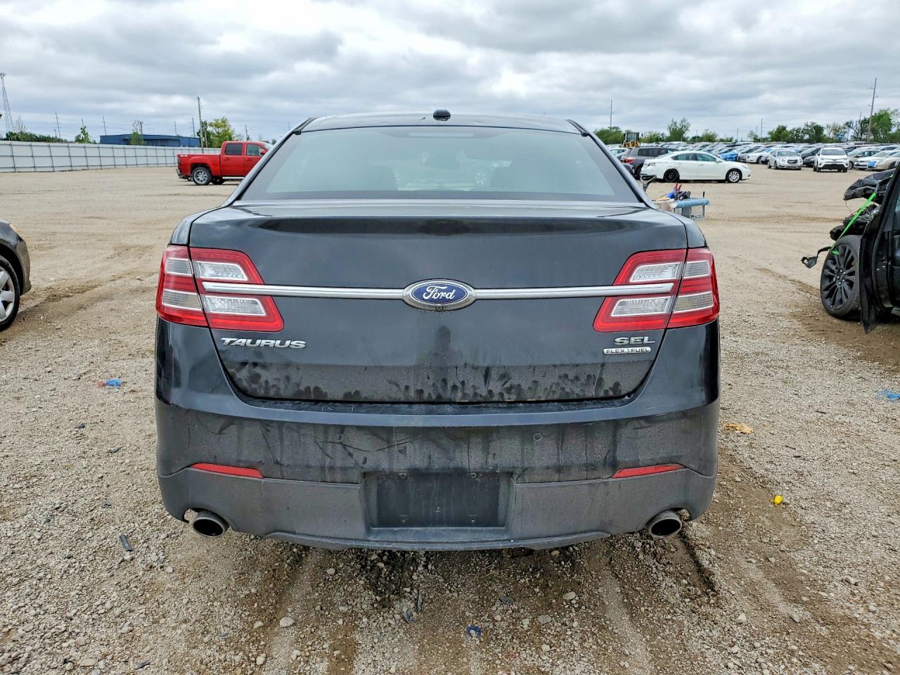 Ford Taurus Sel