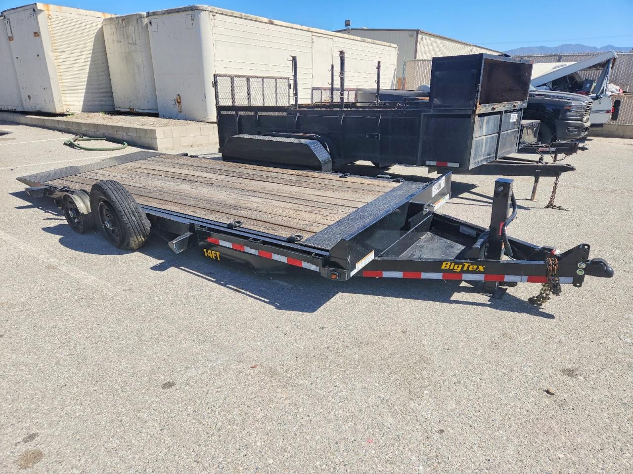 Salvage Trail-Lite Trailer Image