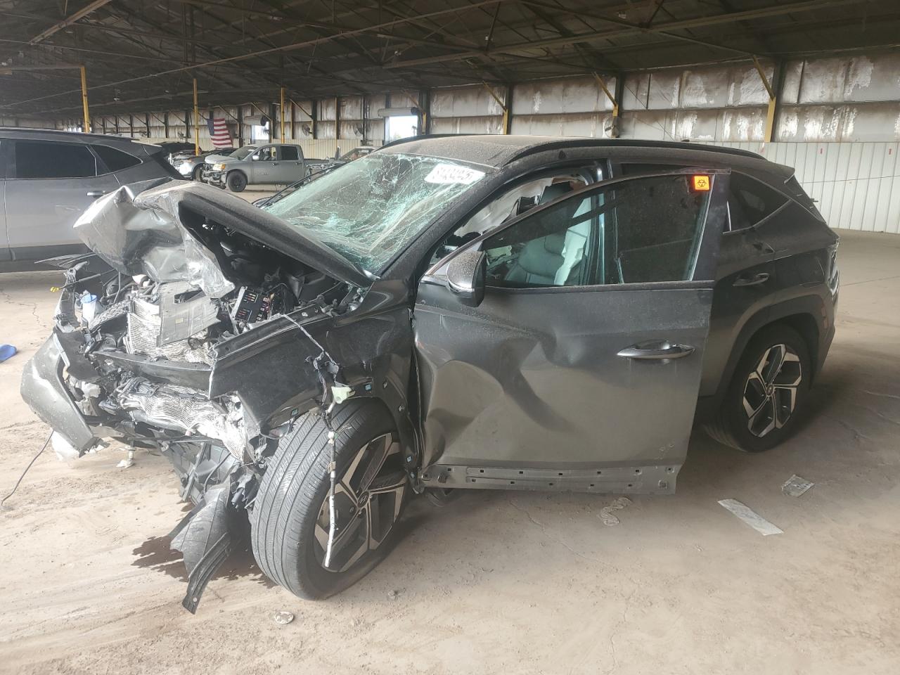 Salvage Hyundai TUCSON Image