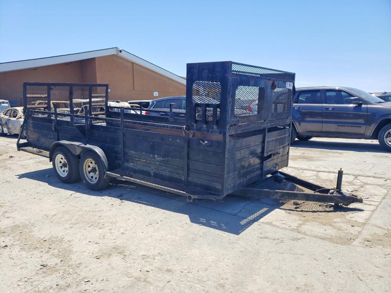 Salvage Trail-Lite Trailer Image