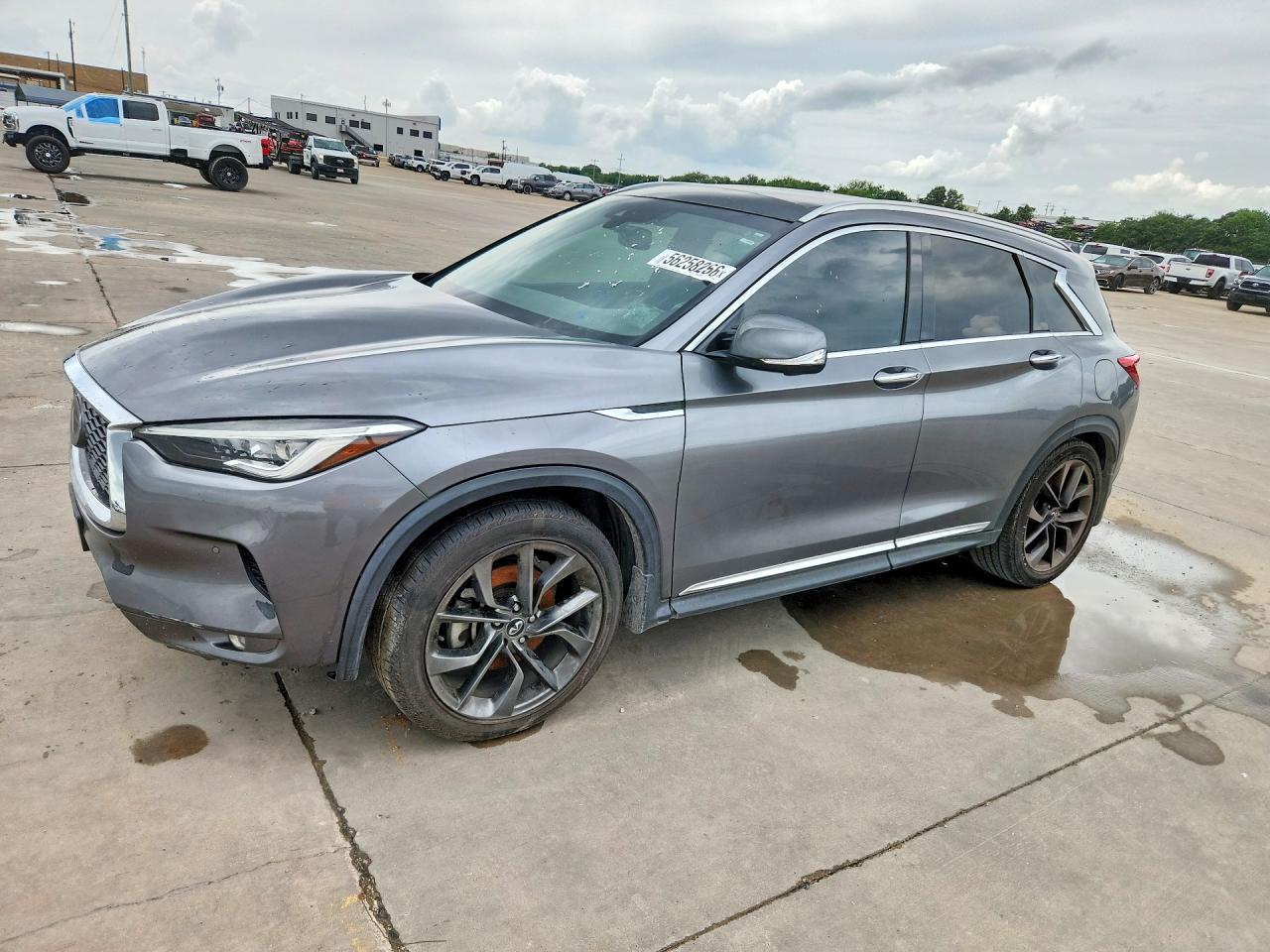 Salvage INFINITI Qx Image