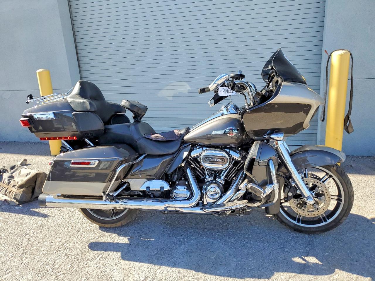 Salvage Harley-Davidson Fltrk Image