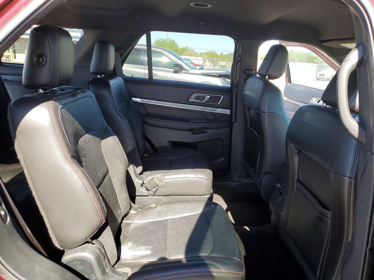 Ford Explorer Sport
