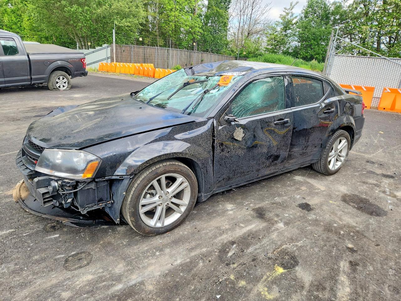 Salvage Dodge Avenger Image