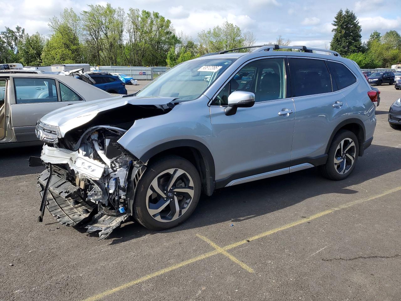 Salvage Subaru Forester Image