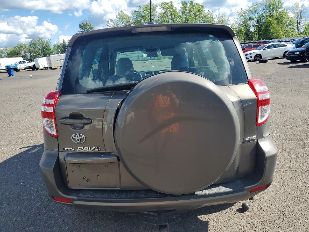 Toyota RAV4 Base