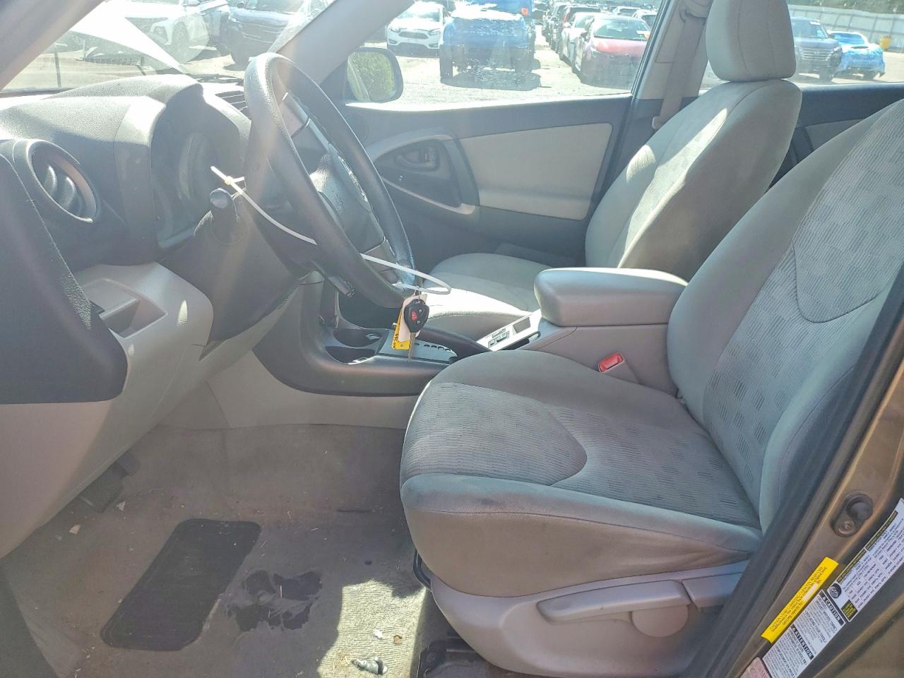 Toyota RAV4 Base