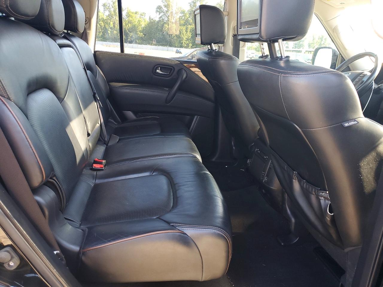 Nissan Armada Platinum
