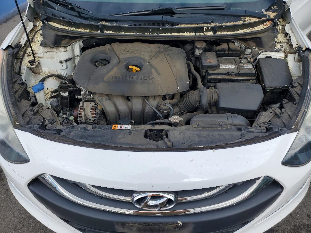 Hyundai ELANTRA Base