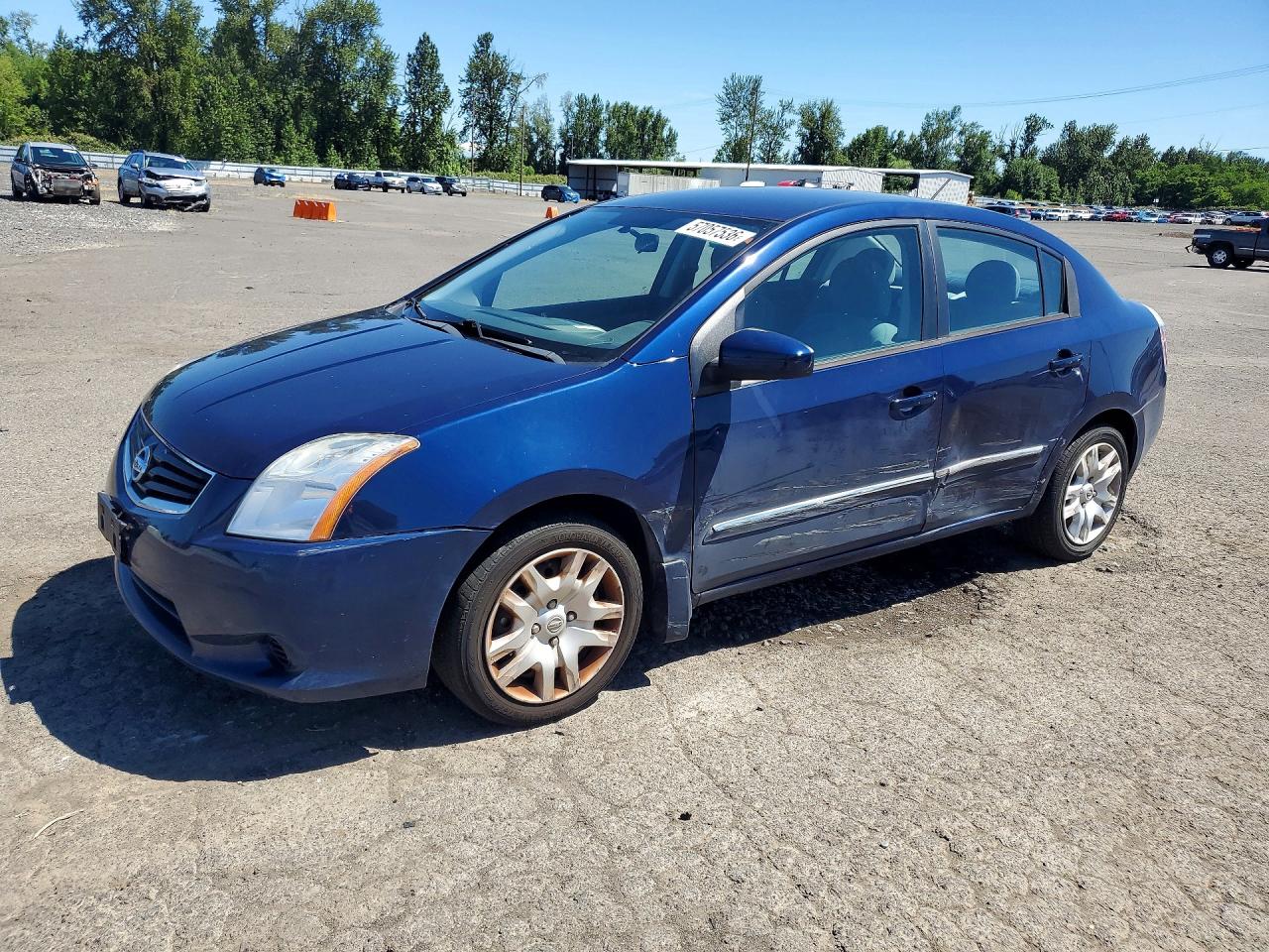 Salvage Nissan Sentra Image